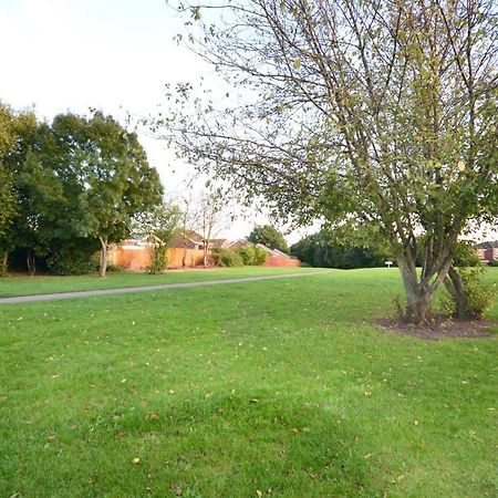 Apartament Redmire - 2 Bed 1St Floor Flat Overlooking Green Darlington  Zewnętrze zdjęcie