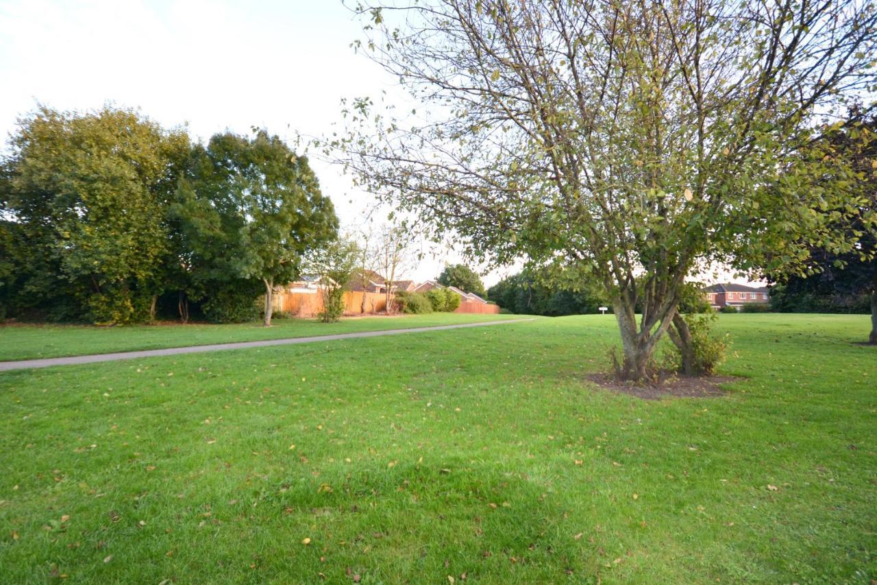 Apartament Redmire - 2 Bed 1St Floor Flat Overlooking Green Darlington  Zewnętrze zdjęcie