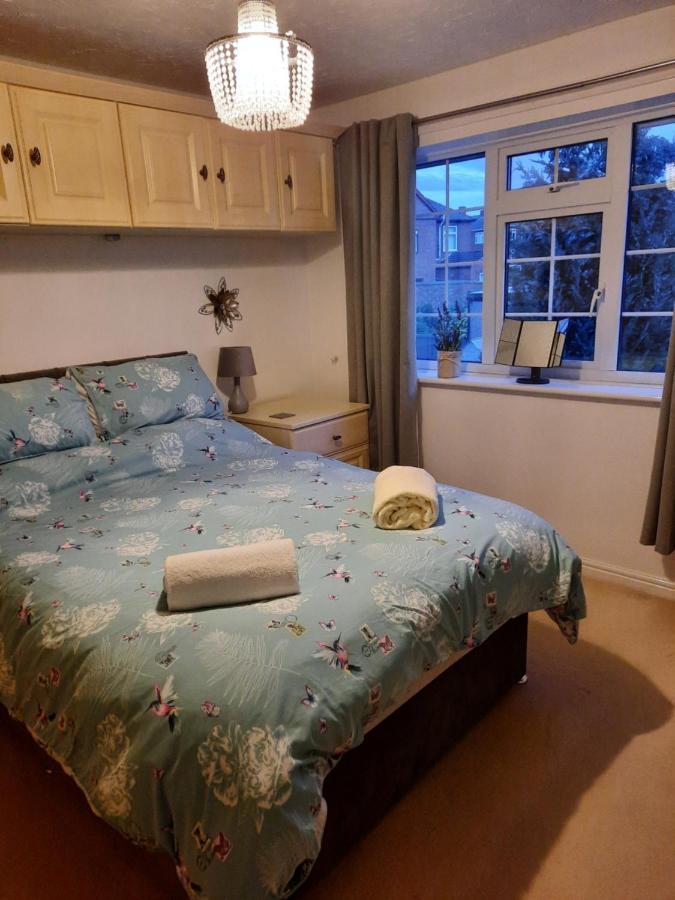 Apartament Redmire - 2 Bed 1St Floor Flat Overlooking Green Darlington  Zewnętrze zdjęcie