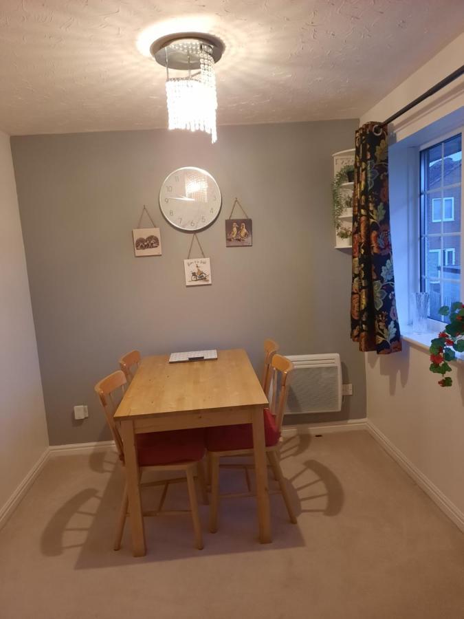 Apartament Redmire - 2 Bed 1St Floor Flat Overlooking Green Darlington  Zewnętrze zdjęcie